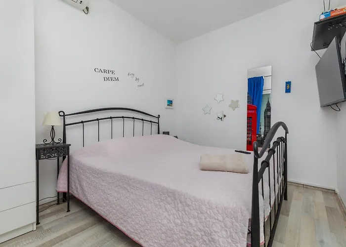 Apartman By The Sea Pisak, Omis - 652