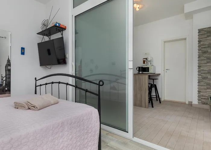 Apartman By The Sea Pisak, Omis - 652 *